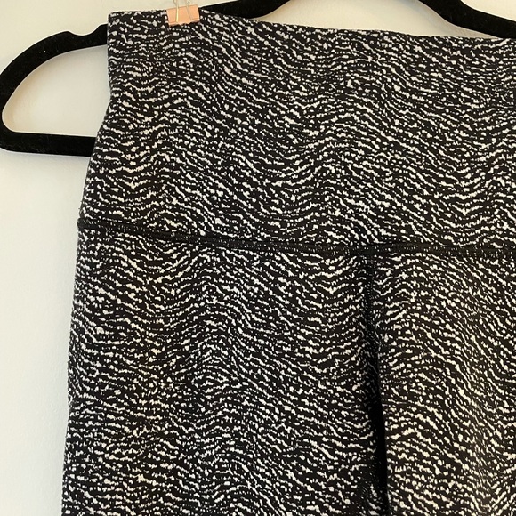 Lululemon Leggings - Picture 3 of 4